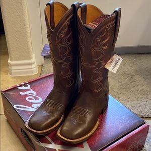 Lucchese sz 9B boots